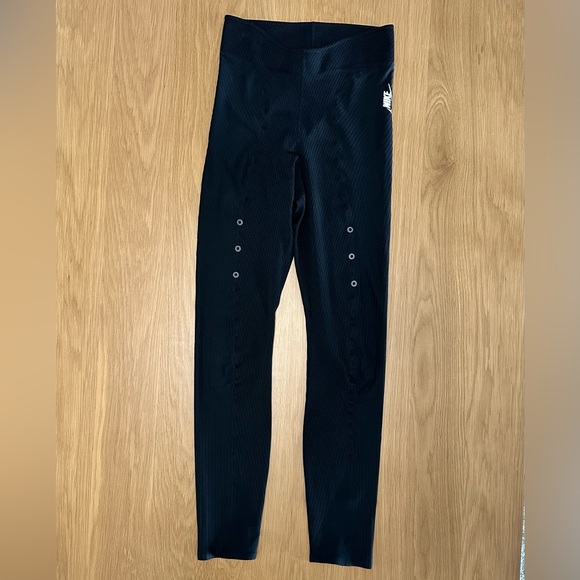 Nike Pants - Nike High Waist Leggings Size Small Black